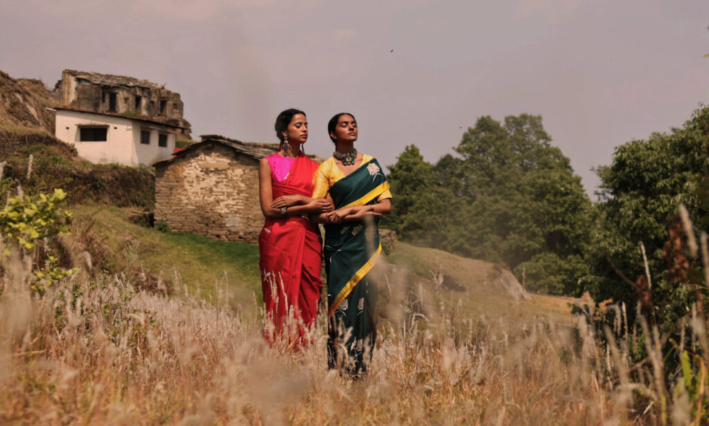 Maintain Heritage with Grace: Buy Real Handloom Sarees Online from DHARKI