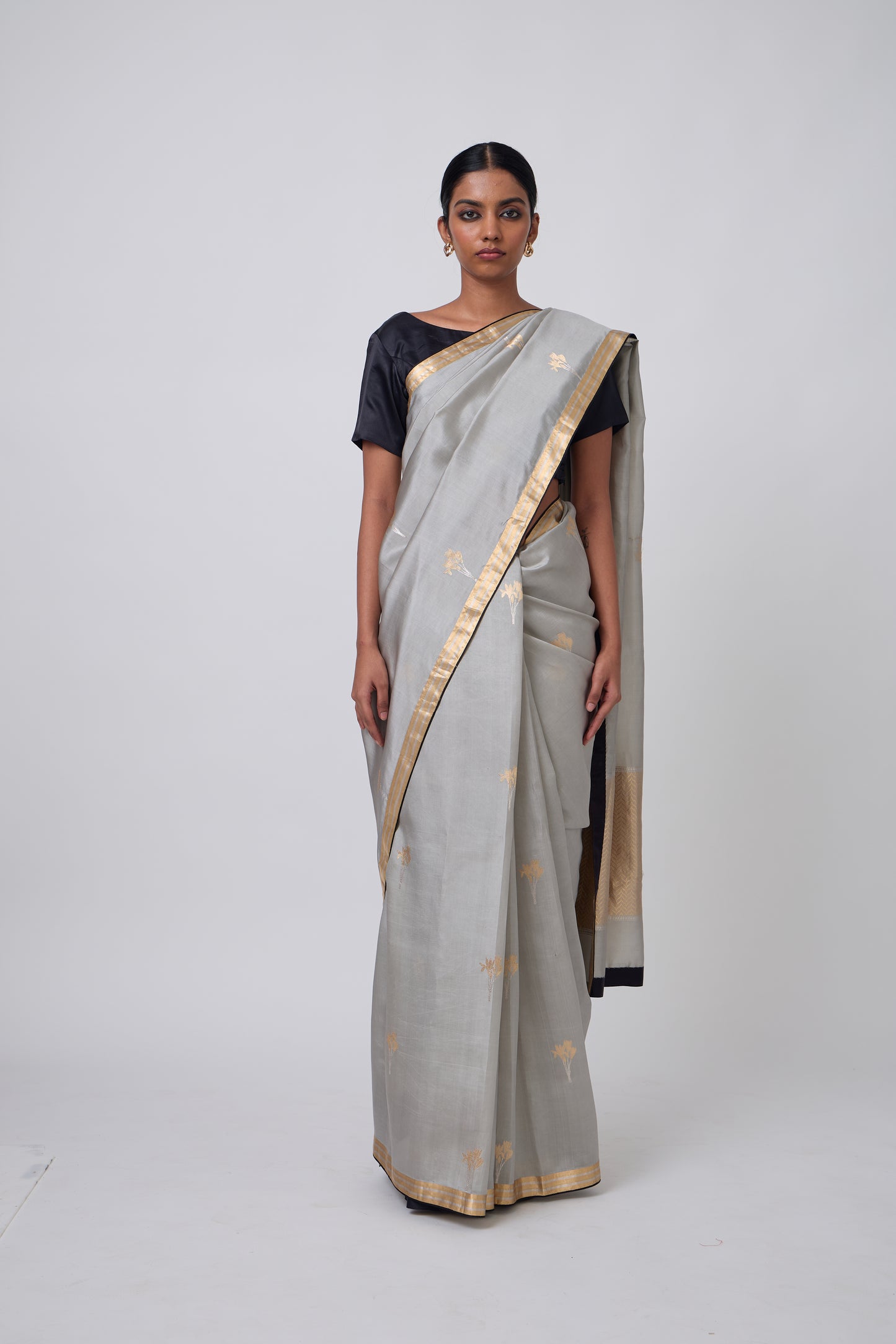 Booti - Grey Silk Saree