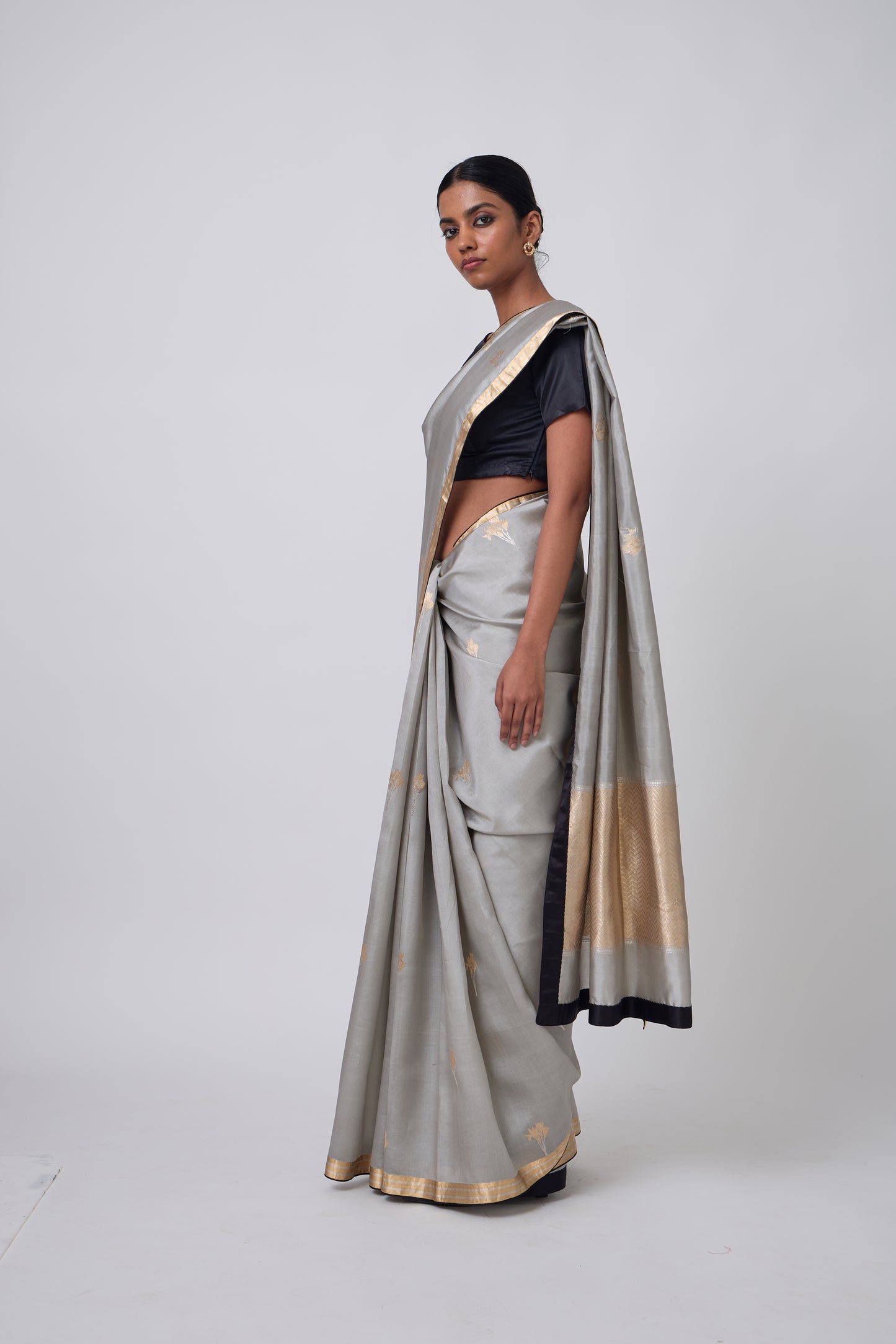 Booti - Grey Silk Saree