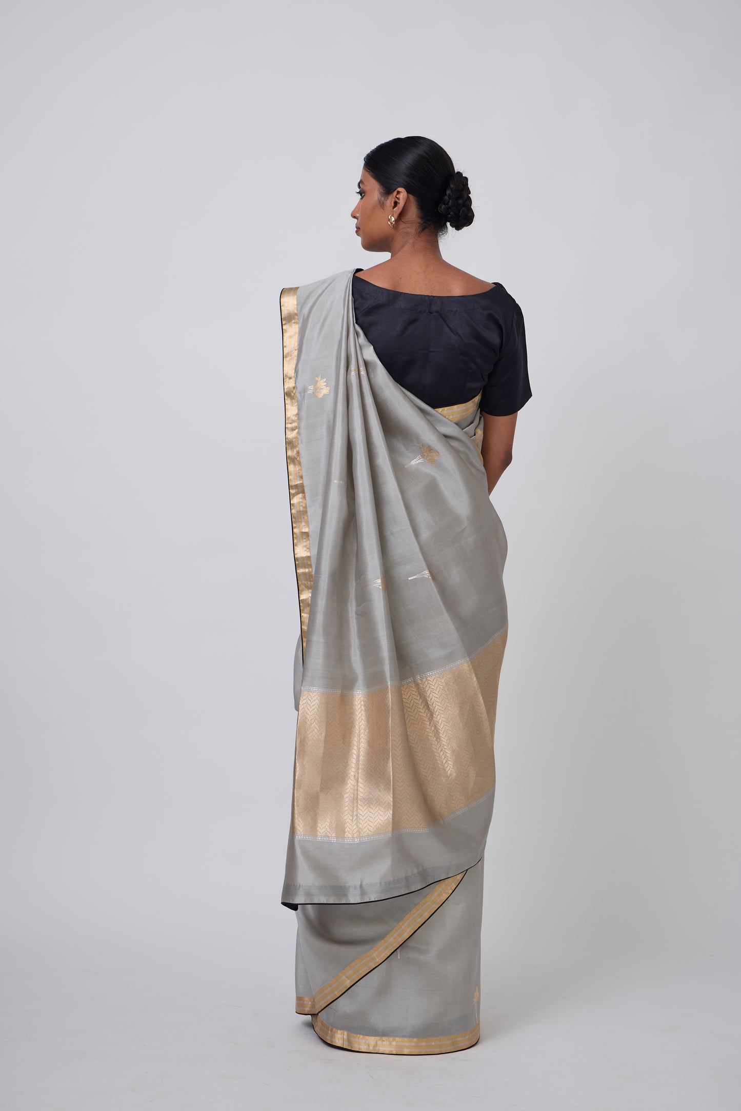 Booti - Grey Silk Saree