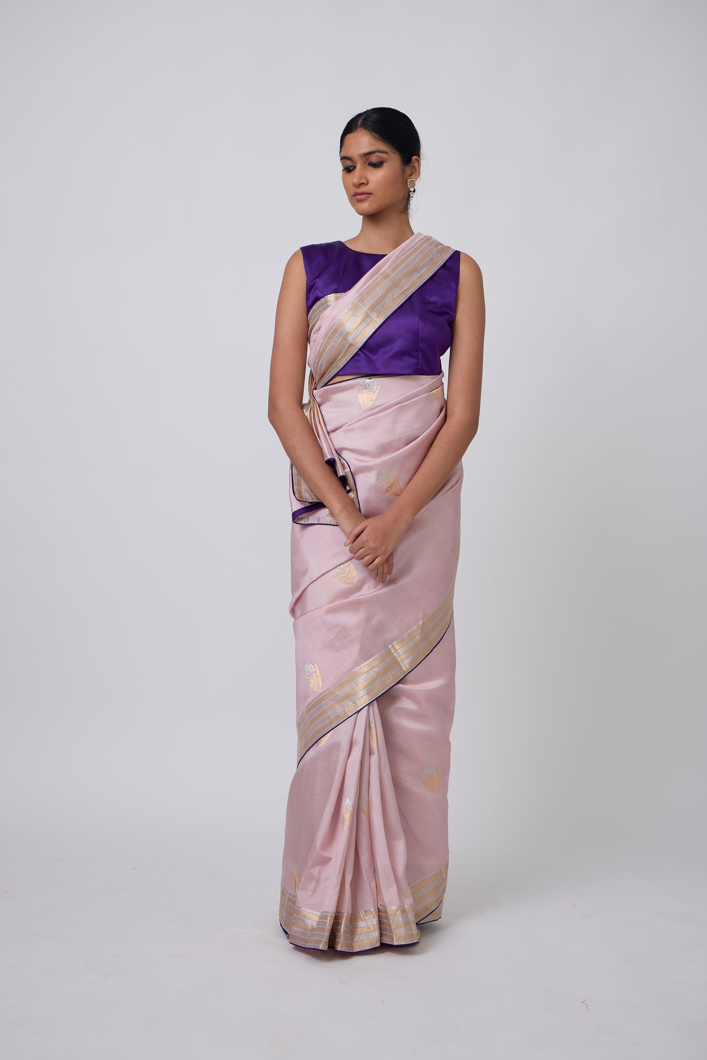 Booti - Mauve Silk Saree