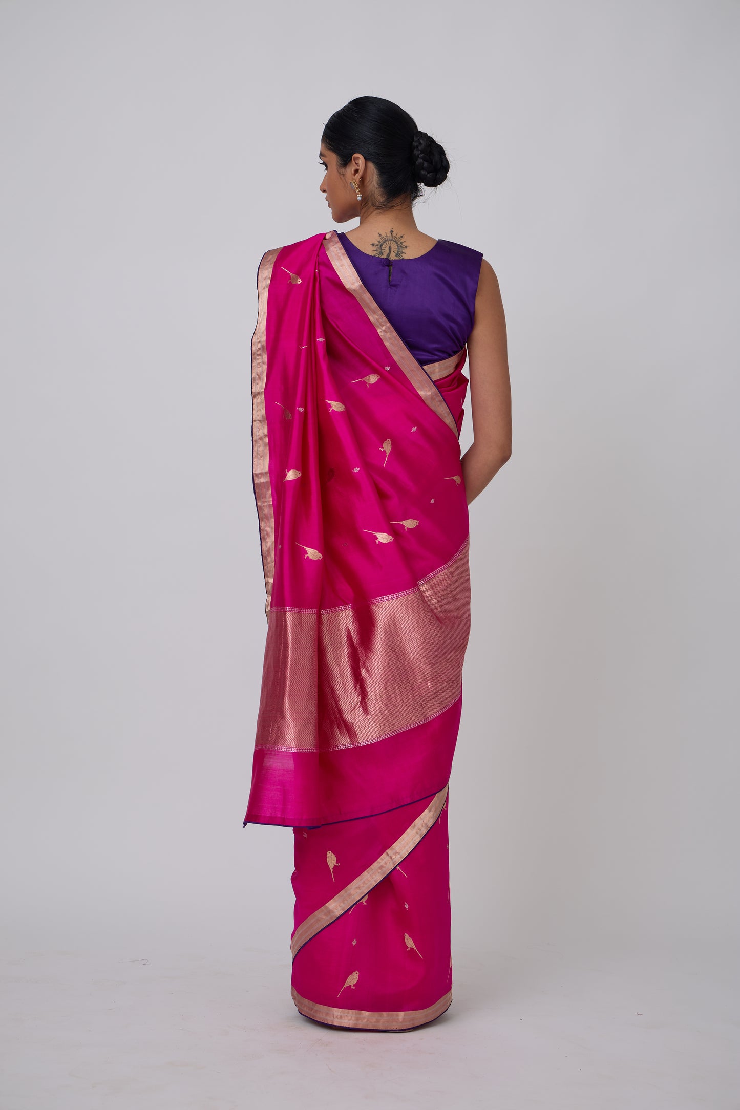Booti - Rani Silk Saree