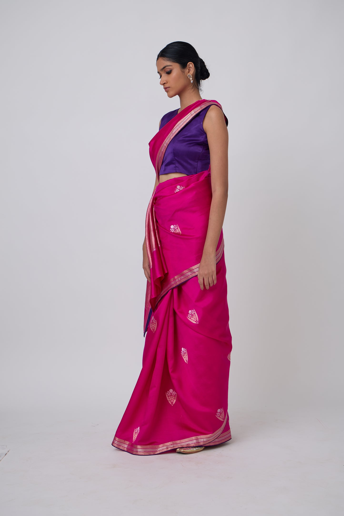 Booti - Rani Silk Saree