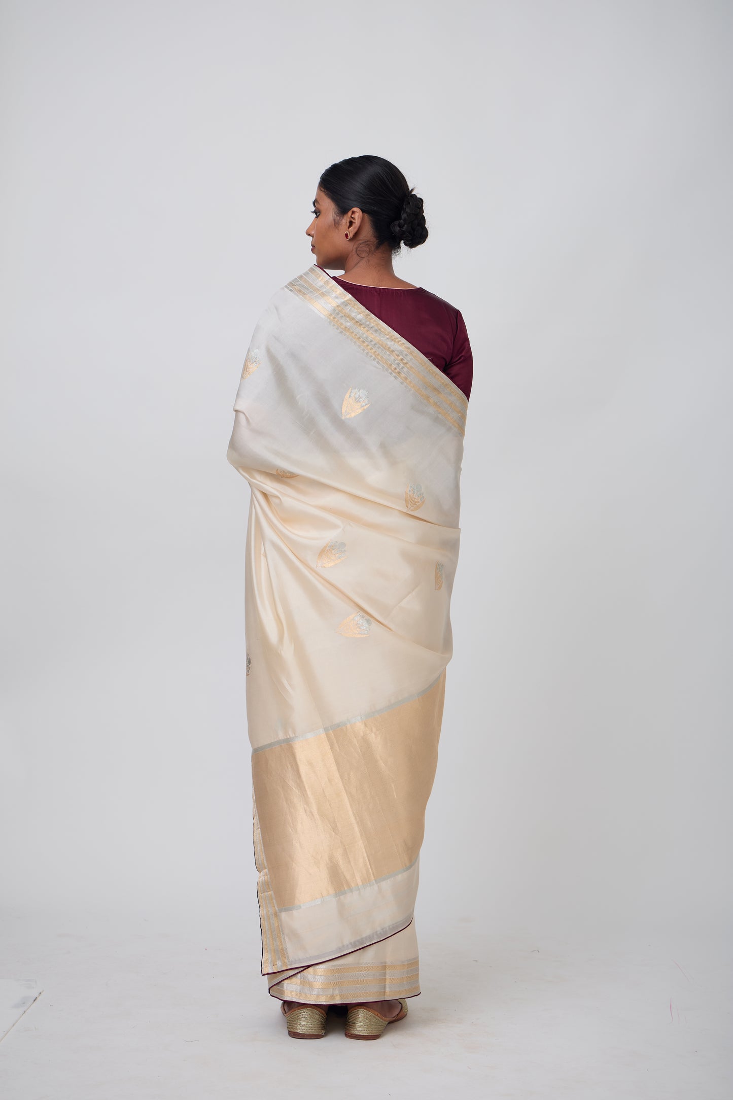 Booti - Beige Silk Saree,