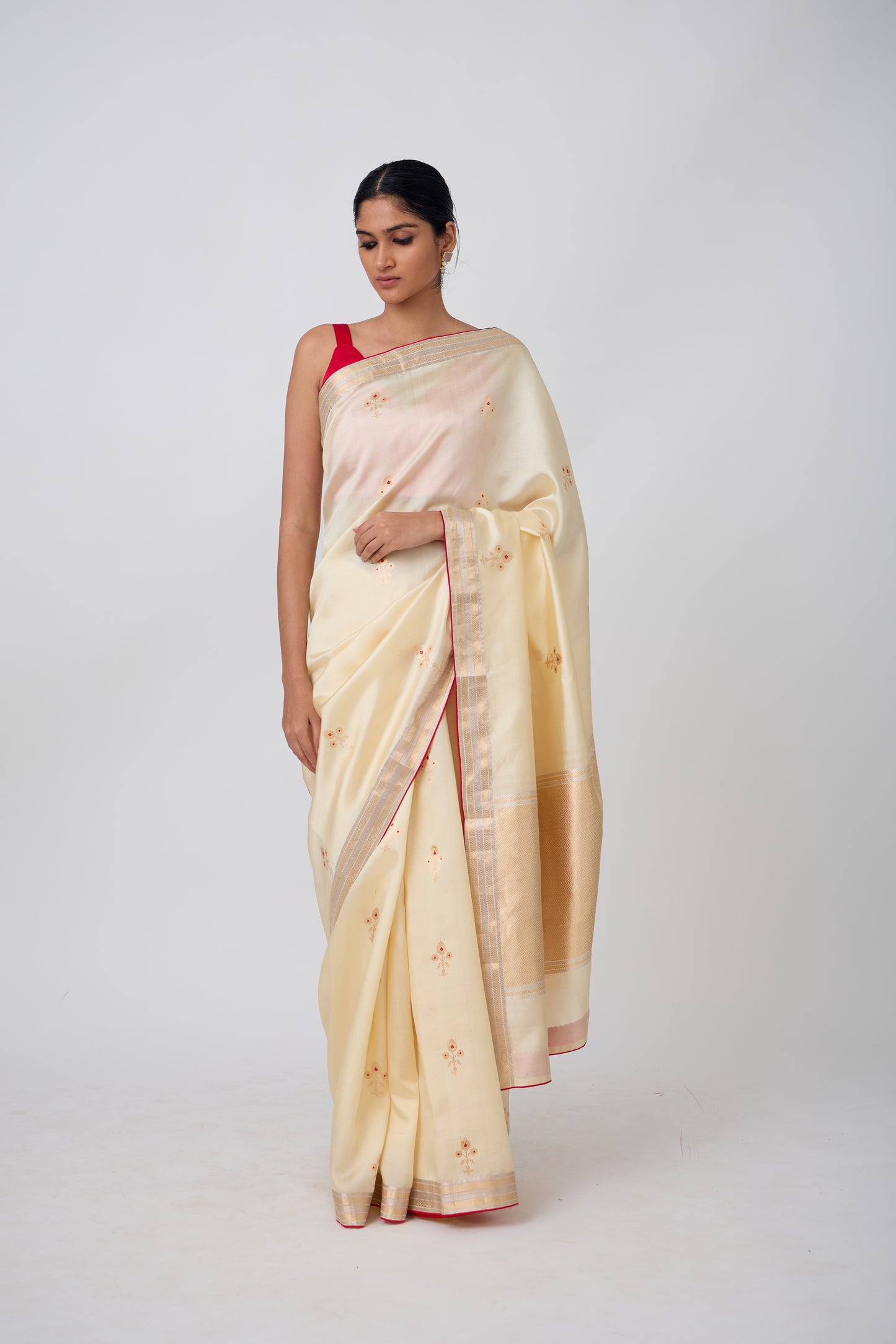 Booti - Beige Silk Saree