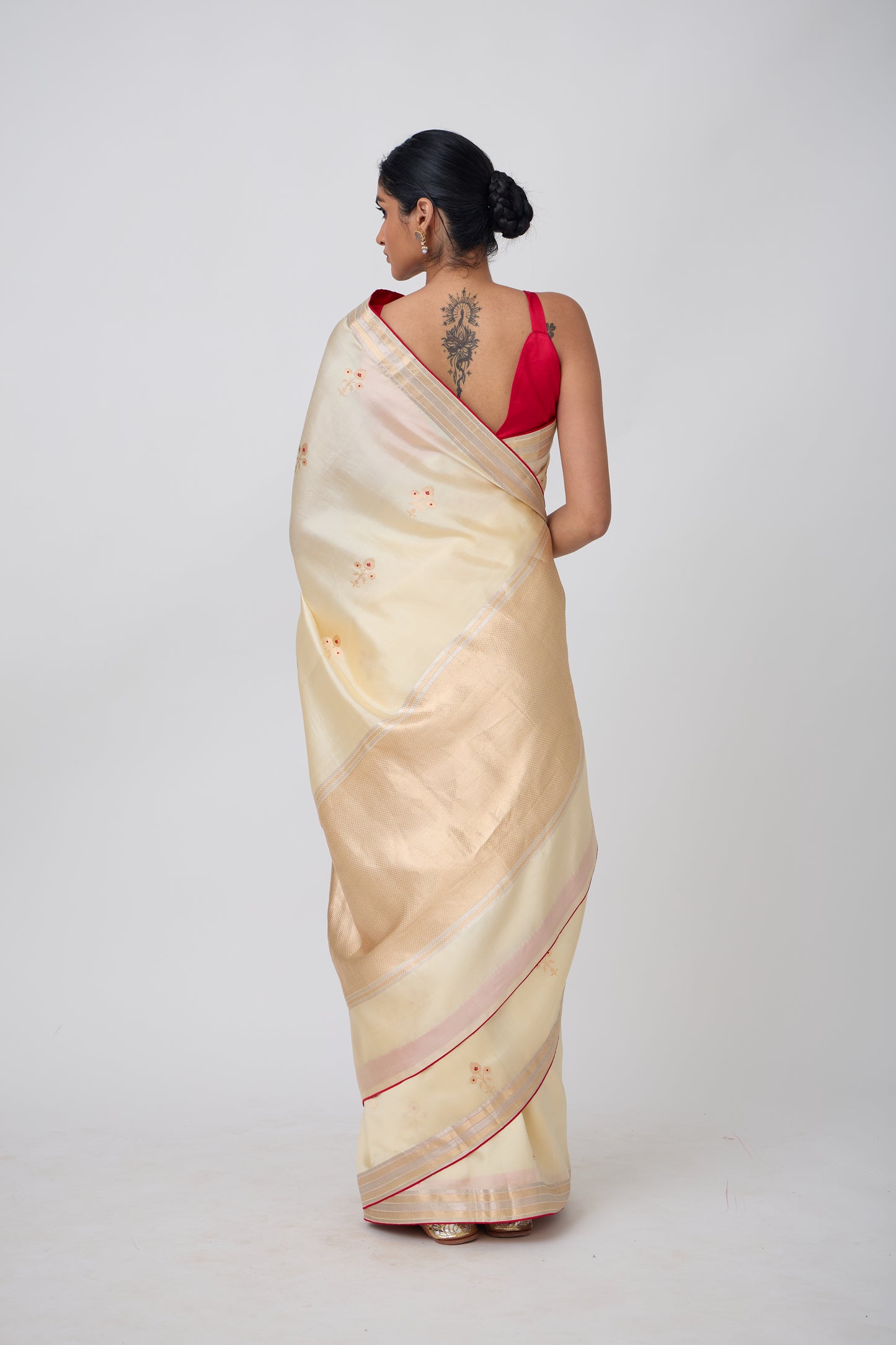 Booti - Beige Silk Saree