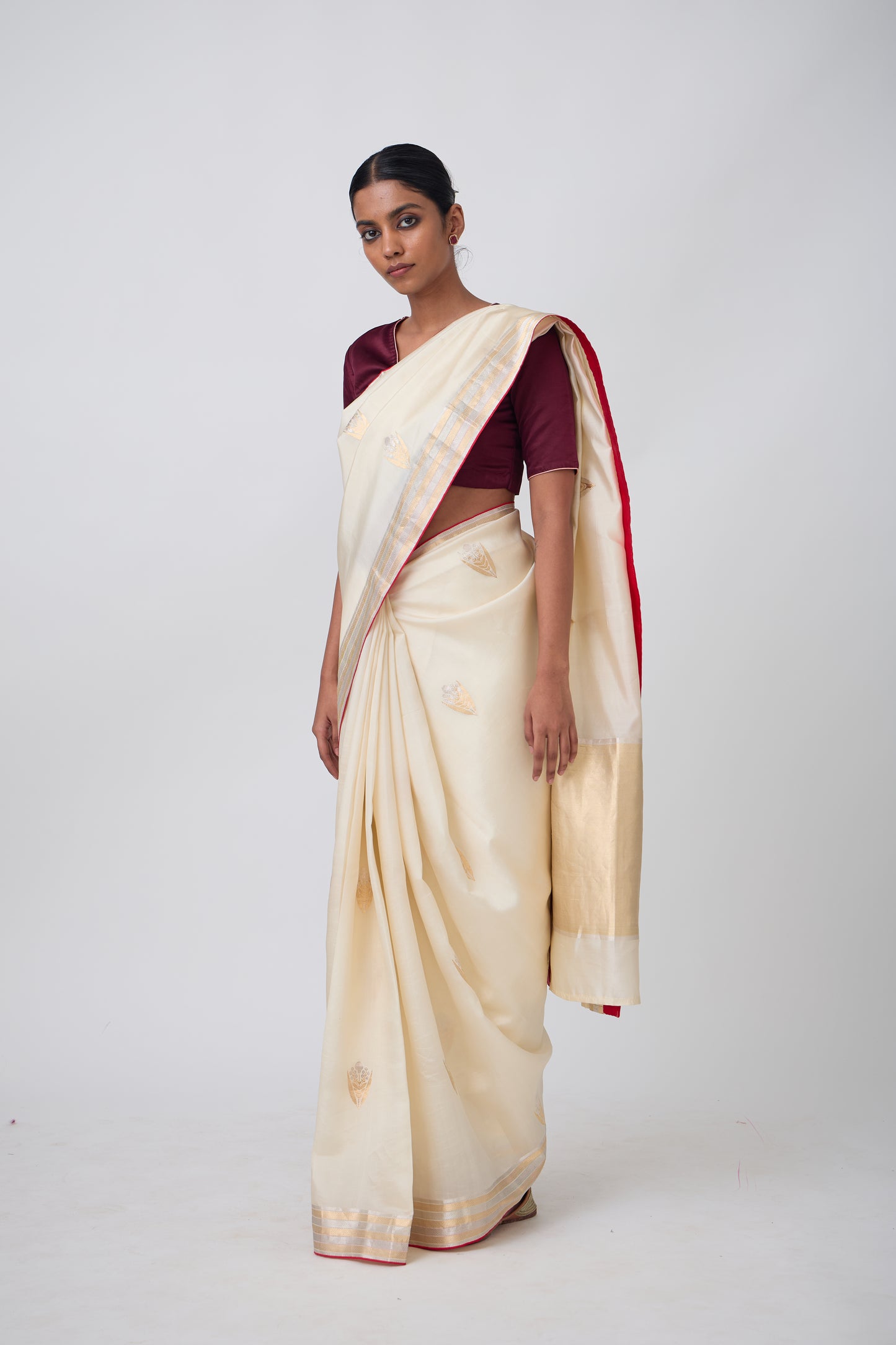 Booti - Beige Silk Saree