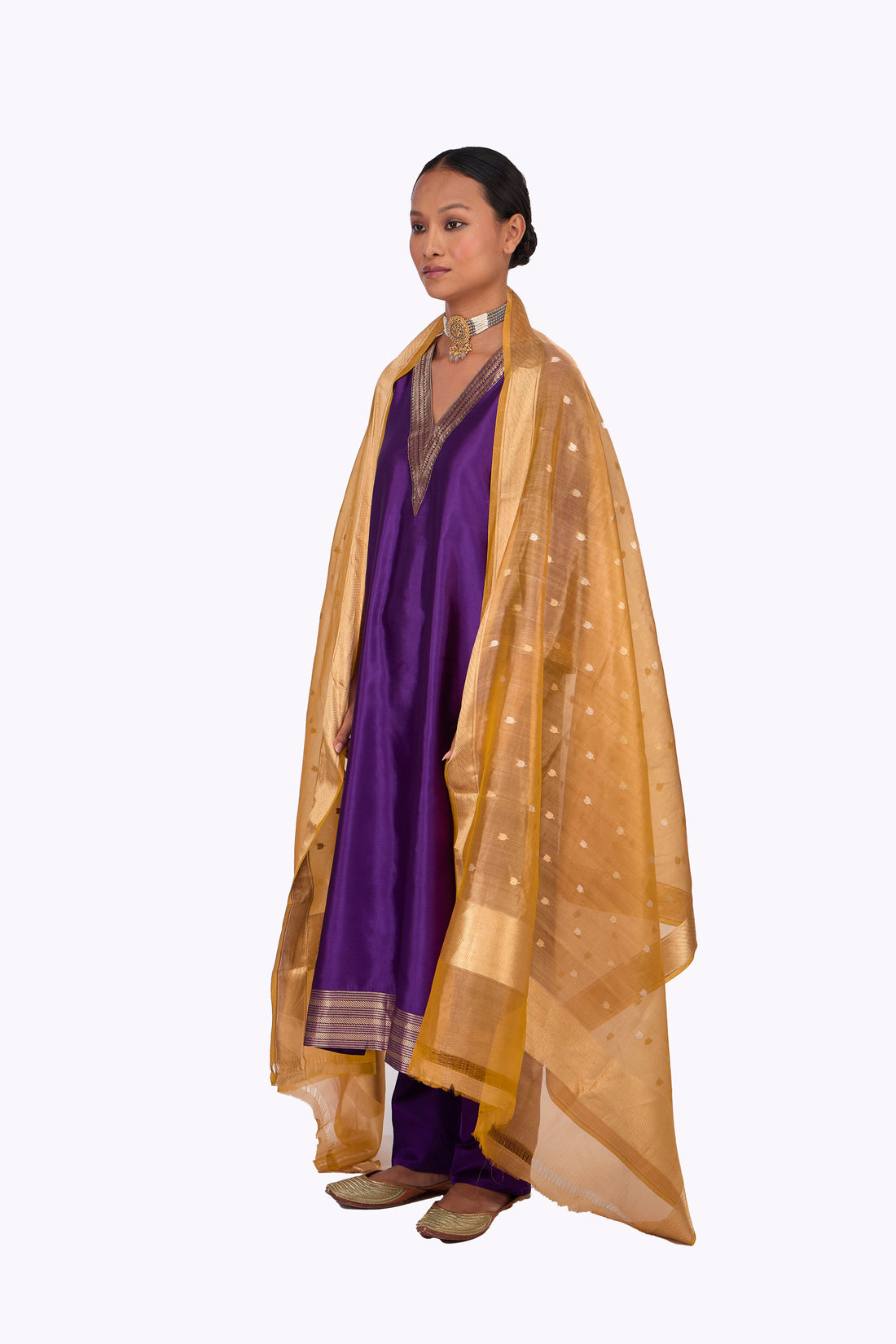 Luxury Design Dupattas: Premium Purple Silk, Peach Organza, Navy Blue & Off White Styles