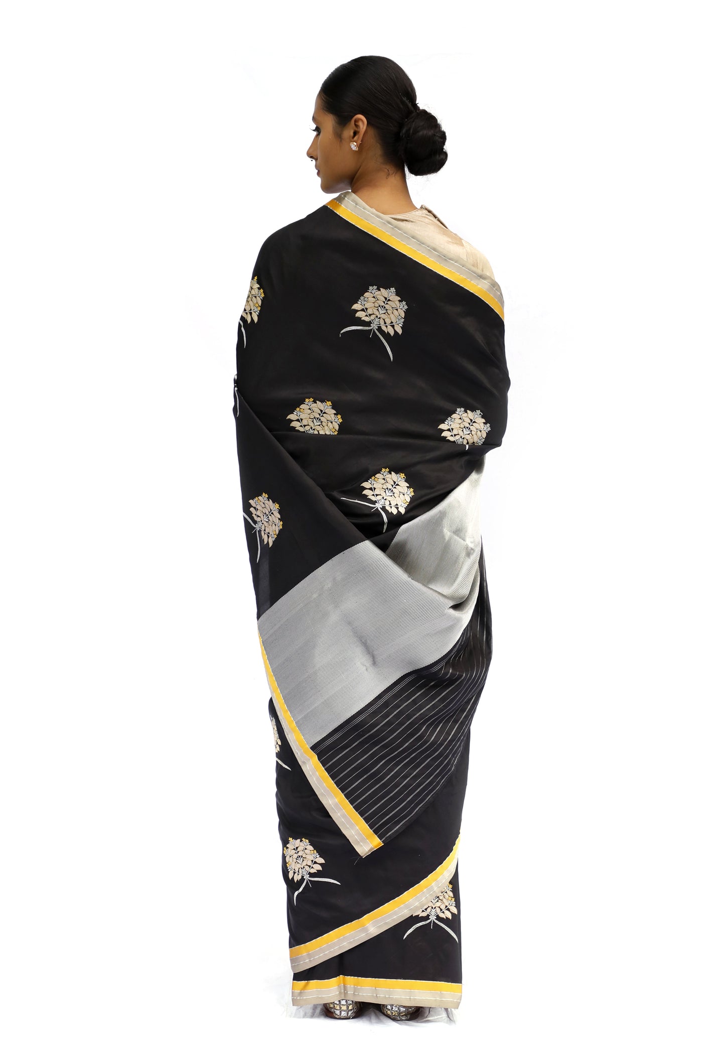 TARANEE- Black Saree