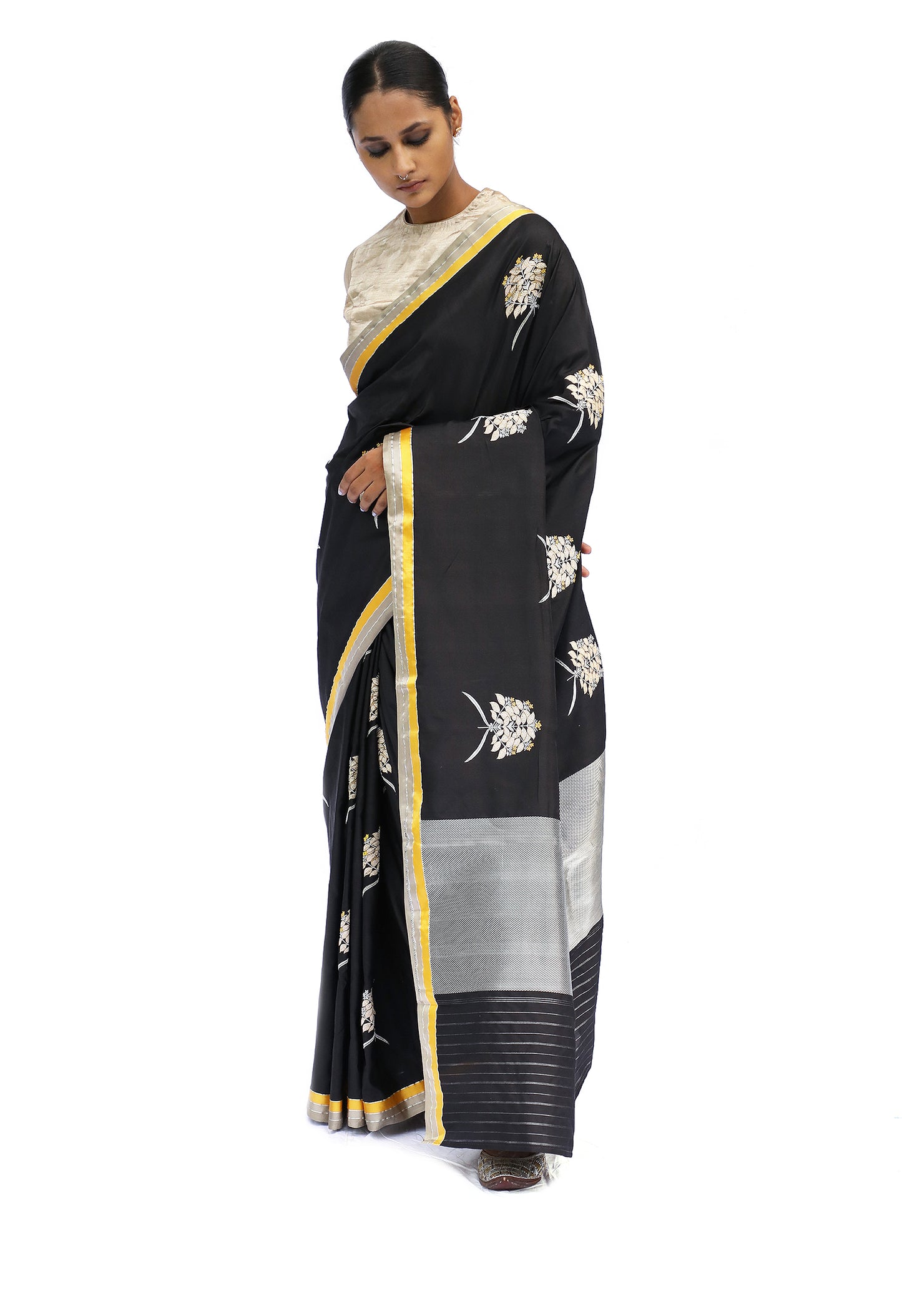 TARANEE- Black Saree