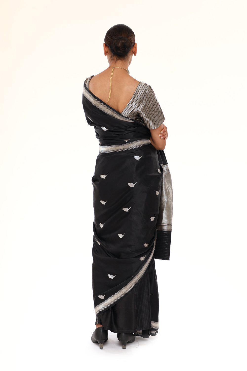 GURAIYA- black saree