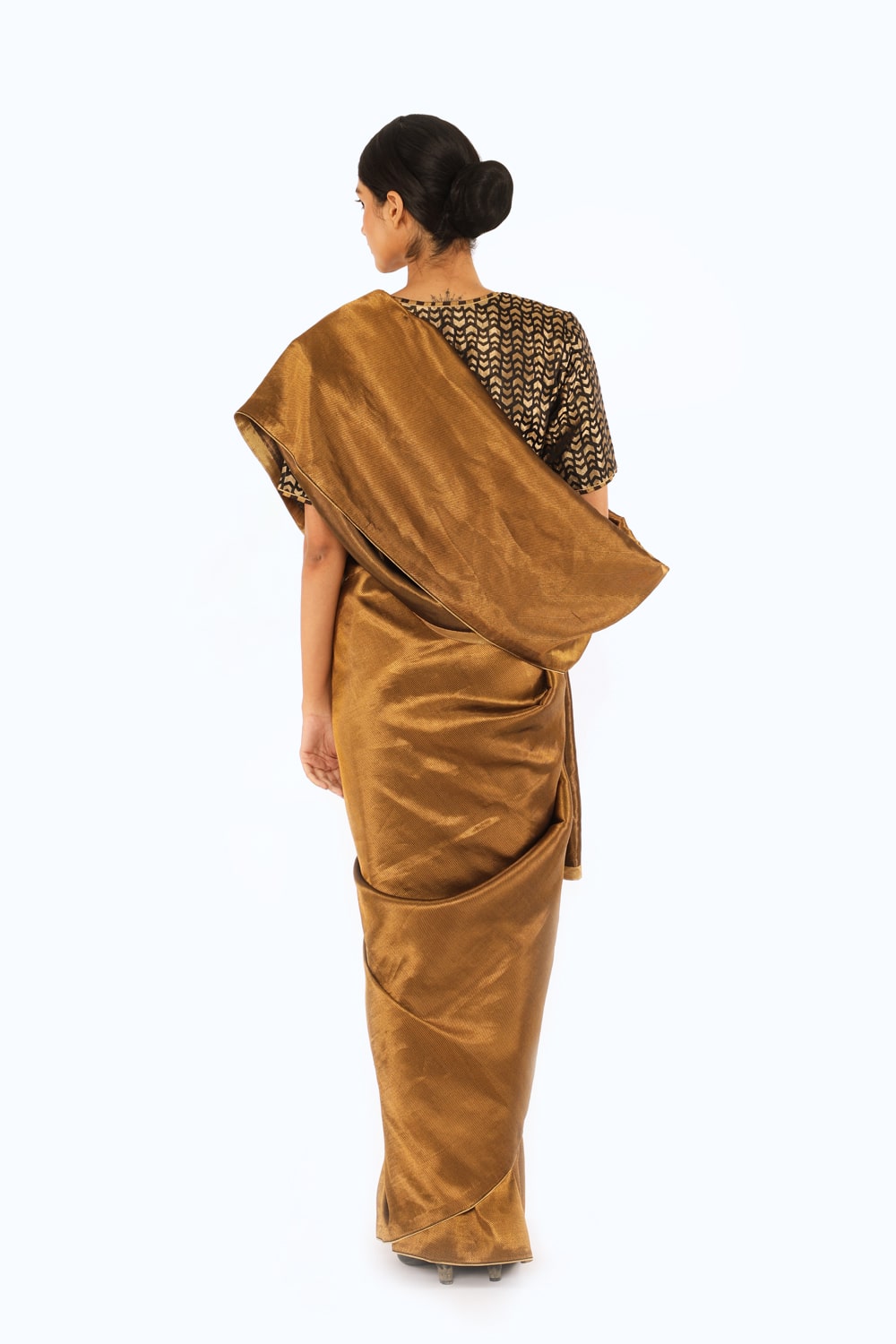 LEELA - dark brown saree