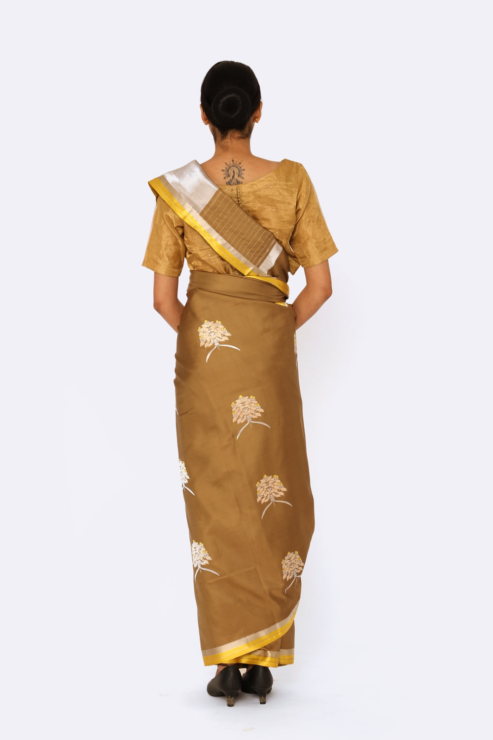 TARANEE – Dark Beige Saree