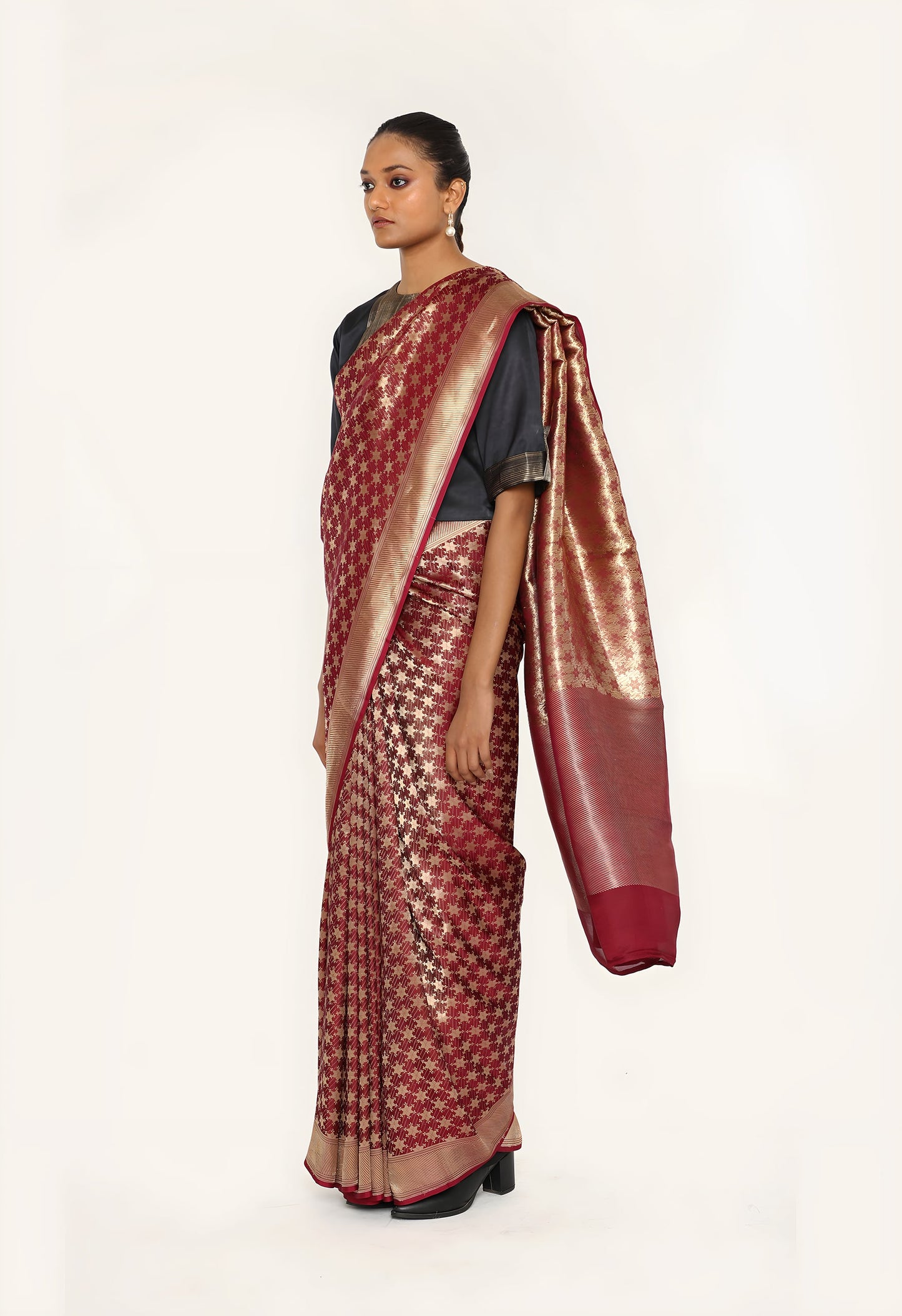 Dhari - Sitara Saree