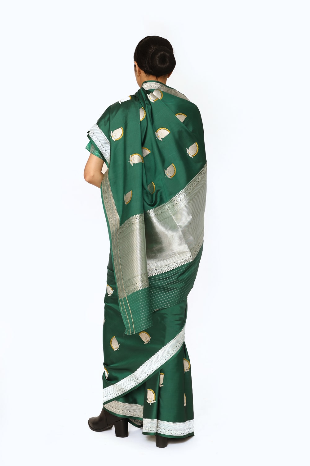 PALLAVI - Emerald Green Saree