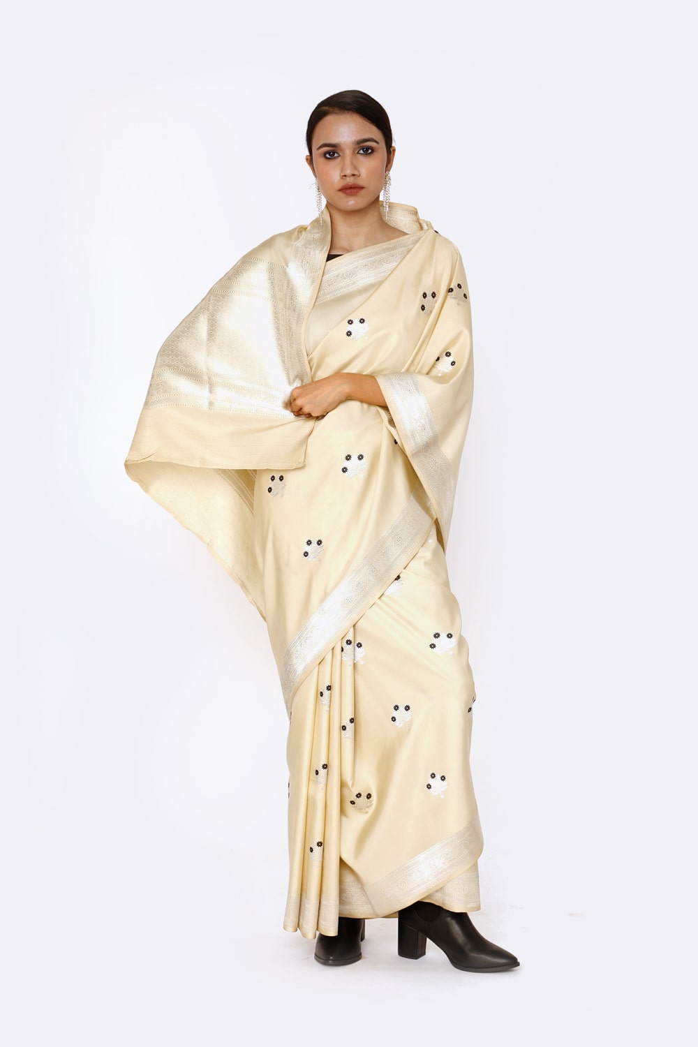 ARJUNA - Ivory White Saree