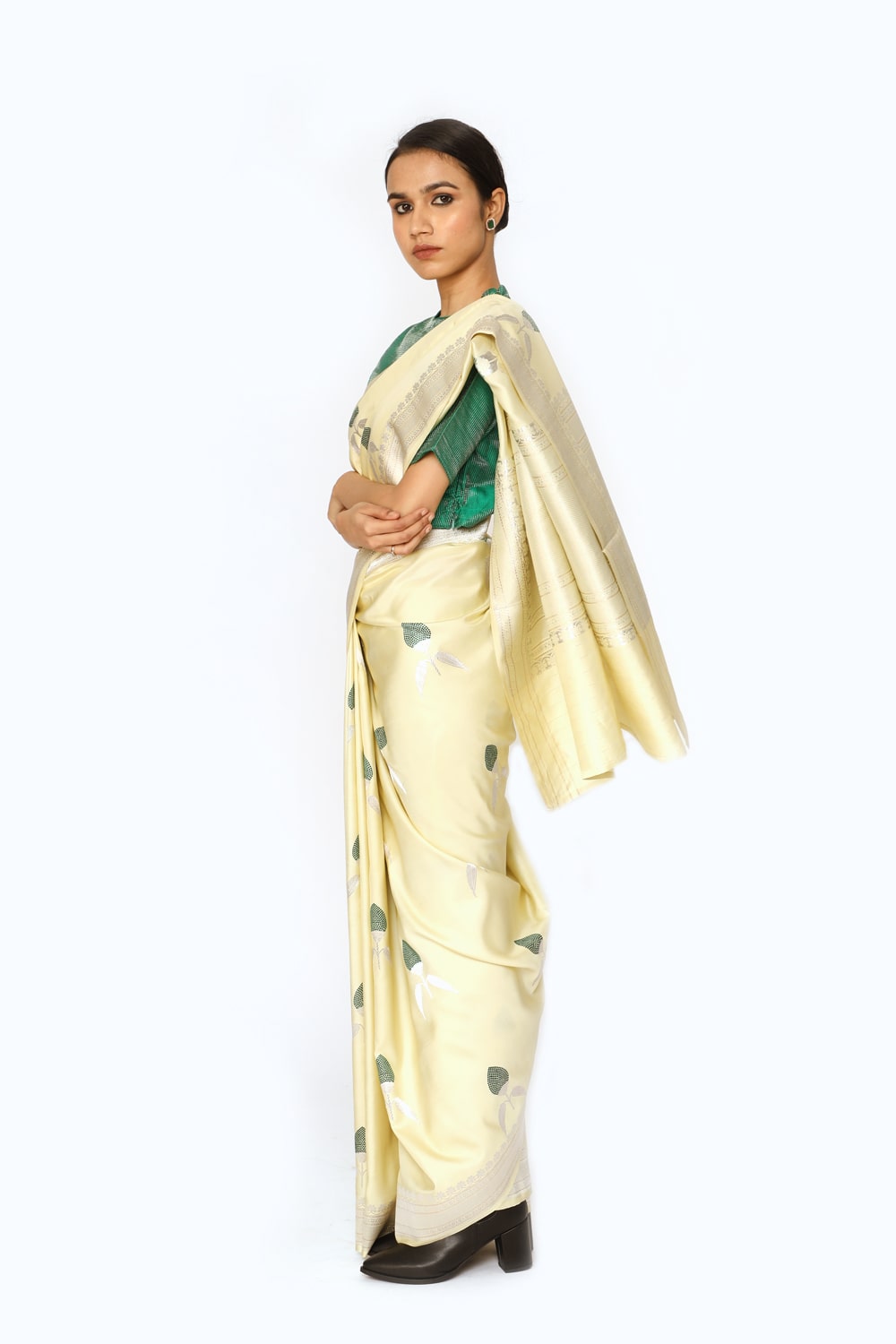 ARJUNA - Ivory White Saree