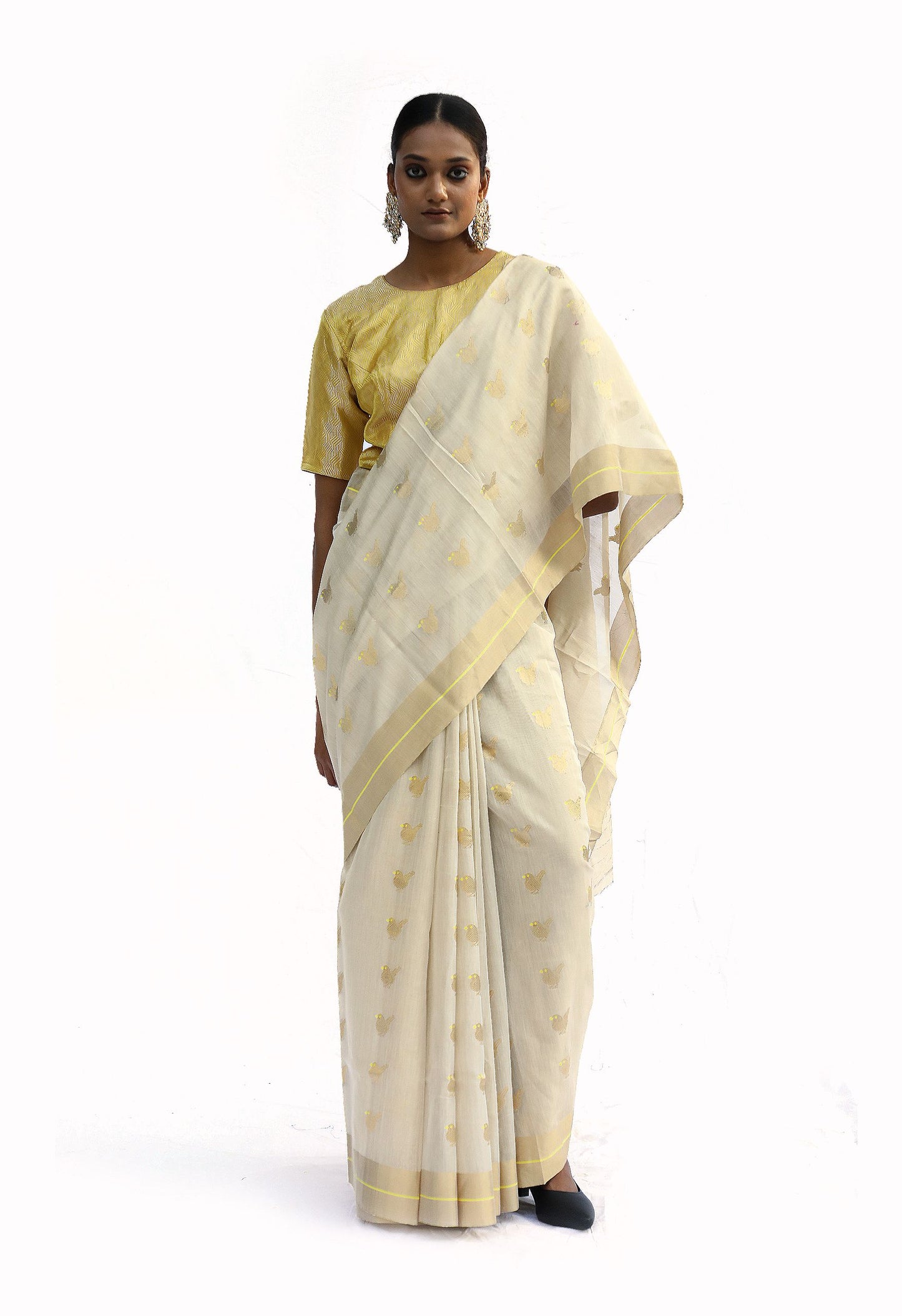 Vihaga - Ivory White Saree