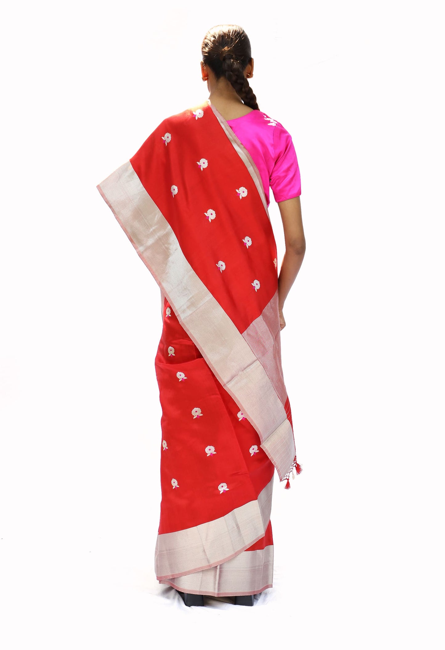 LOHITAH - floral bootidaar saree