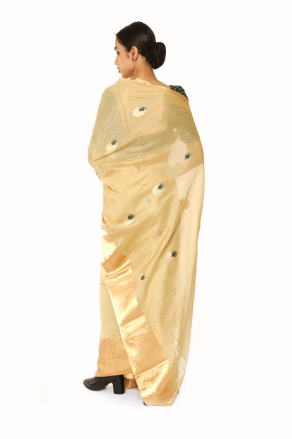 Ella - Beige Saree